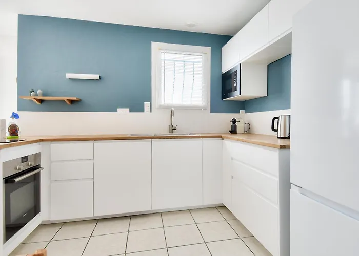 Holiday home Maison Pour 6 - Jardin - Centre De Noirmoutier-en-l'Ile