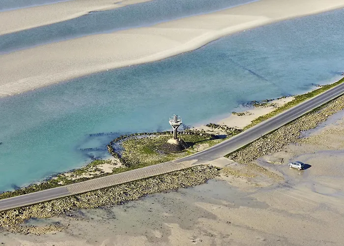 Holiday home Maison Pour 6 - Jardin - Centre De Noirmoutier-en-l'Ile